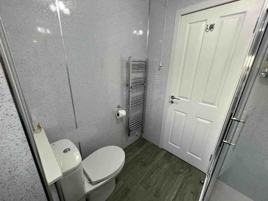 Modern 2 Bed Apartment 오반 외부 사진